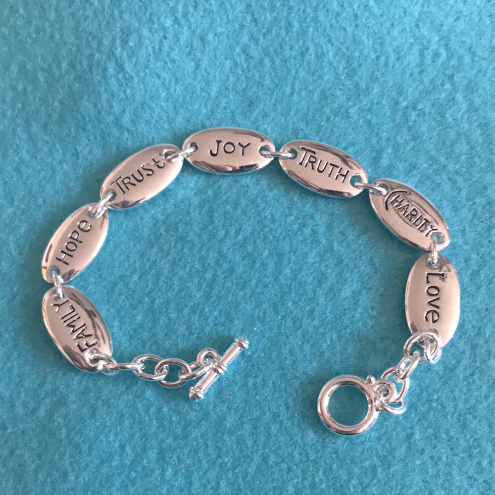 Bracelet new, never worn
